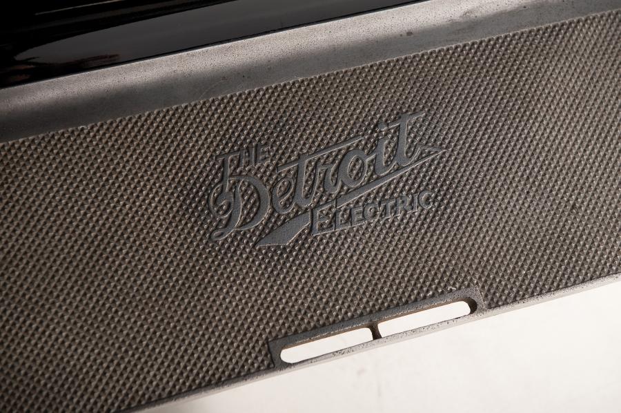  Detroit Electric Brougham 1916 года  (фото 9 из 14)